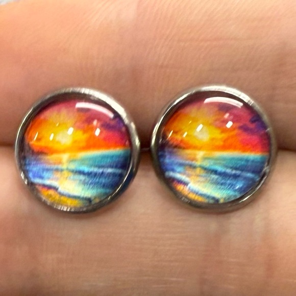 Jewelry - 2/$25 or 3/$35 NWOT Colorful Sunset Stud Earrings